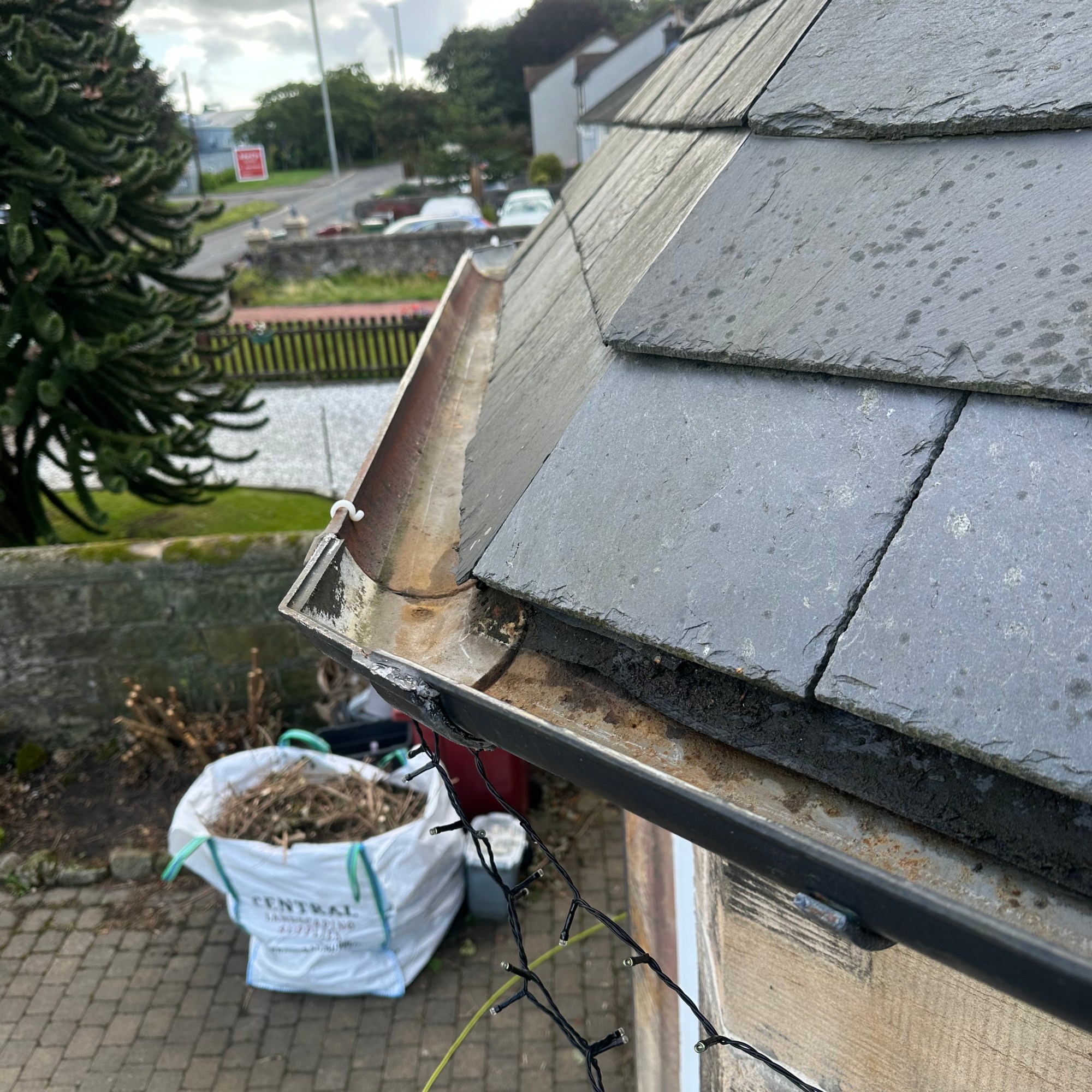 Empty Gutters